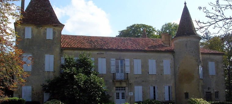 Château_de_Castelmore,_Lupiac.jpg