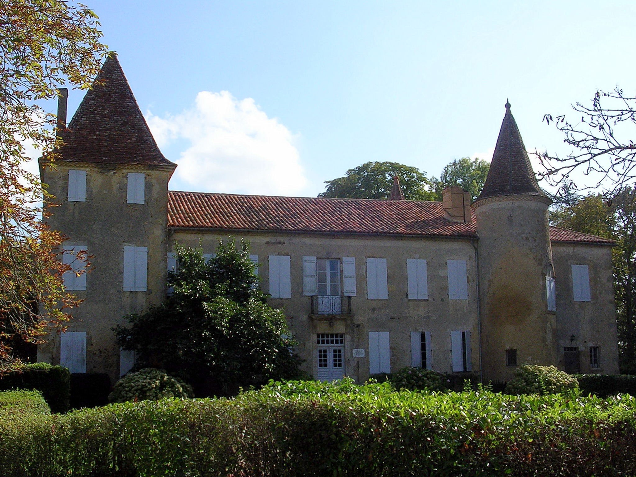 Château_de_Castelmore,_Lupiac.jpg