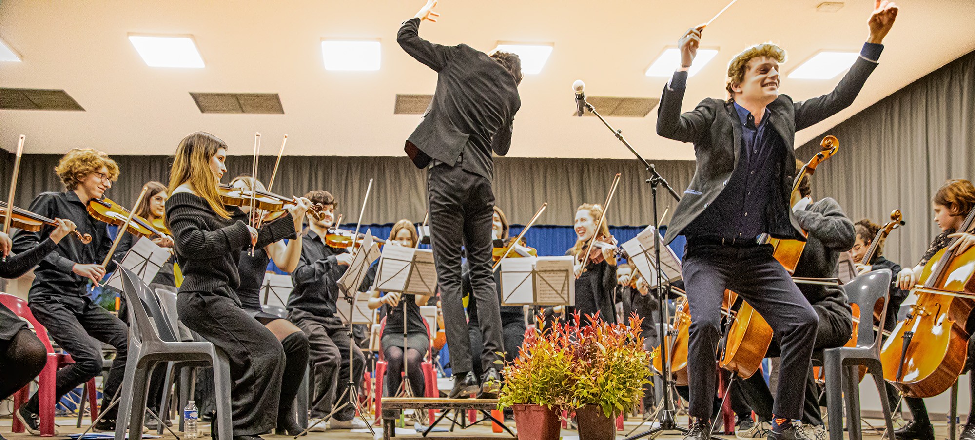 00 L'orchestre se remue 1bis 140124.jpg