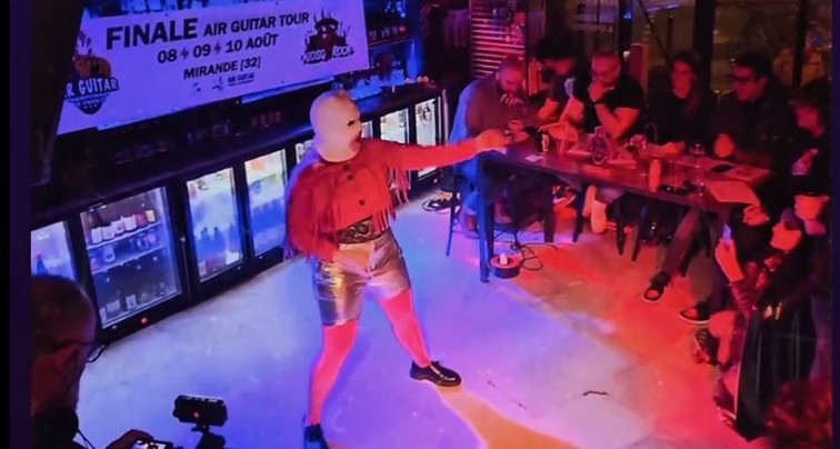 air guitare toulou 3.JPG