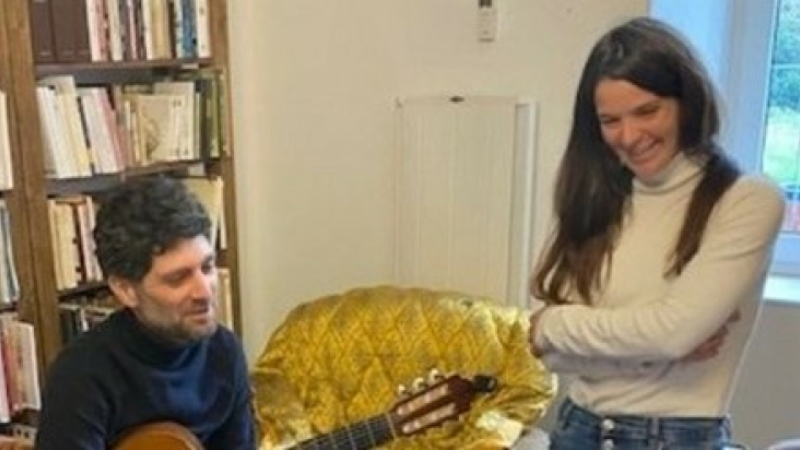 Pauline Kamakine e Primaël Montgauzí son a enregistrar un album de poesia cantada