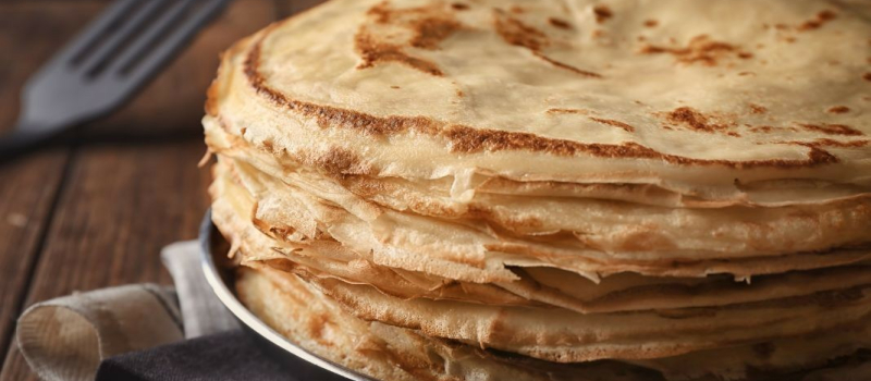 Un pape, du soleil, des galettes... et pas de chat, c'est la Chandeleur!