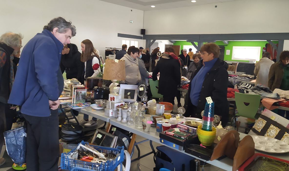 ju belloc vide grenier 2.JPG