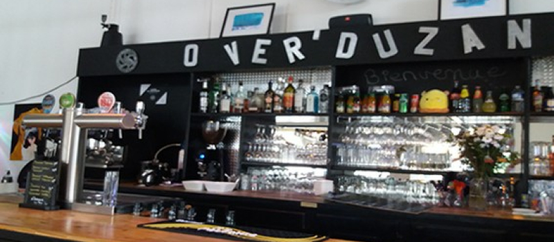 Un nouveau visage dans le bar Castérois