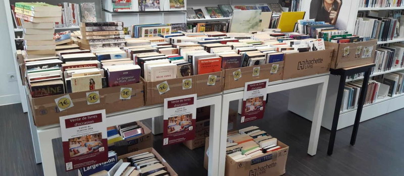 Venez faire provision de livres à tout petit prix à la Médiathèque !
