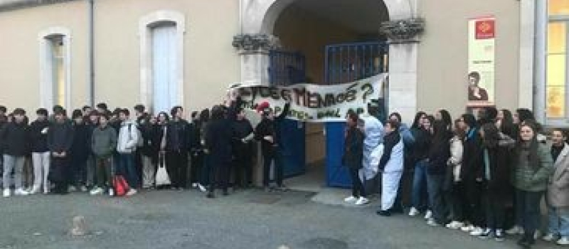 Les élèves en soutien aux enseignants