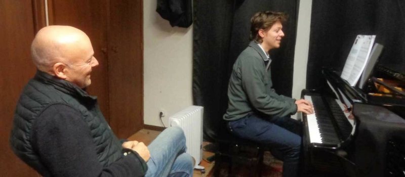 Cours de solfège, piano et orgue en français et en anglais  !