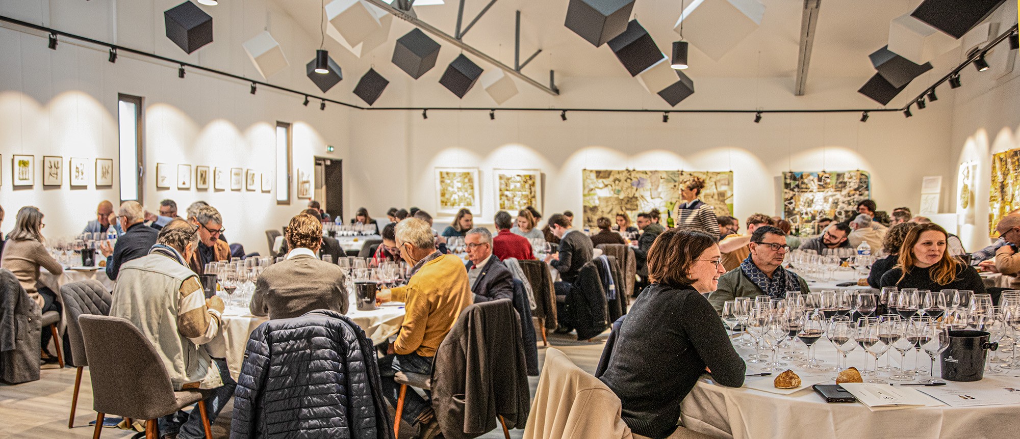 0 La salle de la Galerie bleue 1bis 050224.jpg