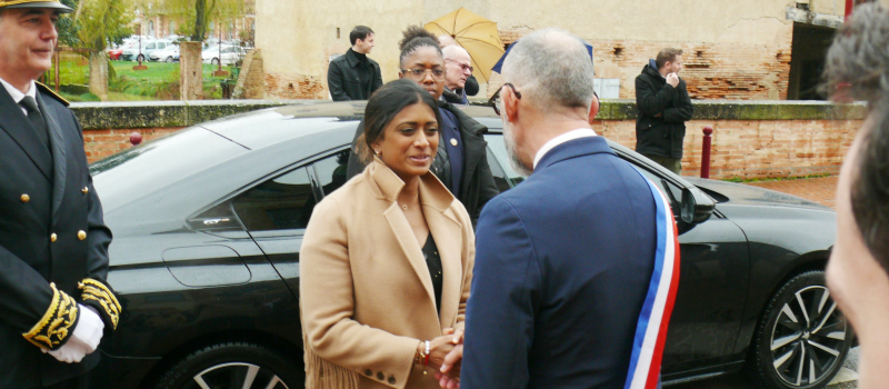 La maison France Services a séduit la ministre, Prisca Thevenot