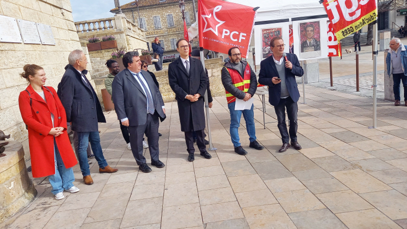 Rassemblement pour rendre hommage à Missak et Mélinée Manouchian