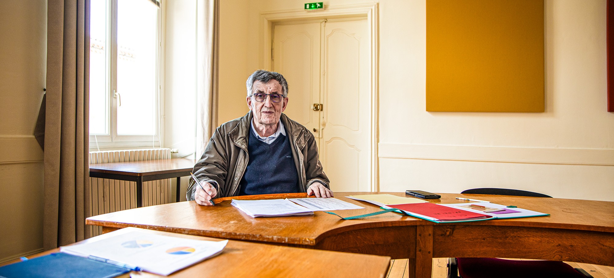 0 Roger Combres 1bis 050324.jpg