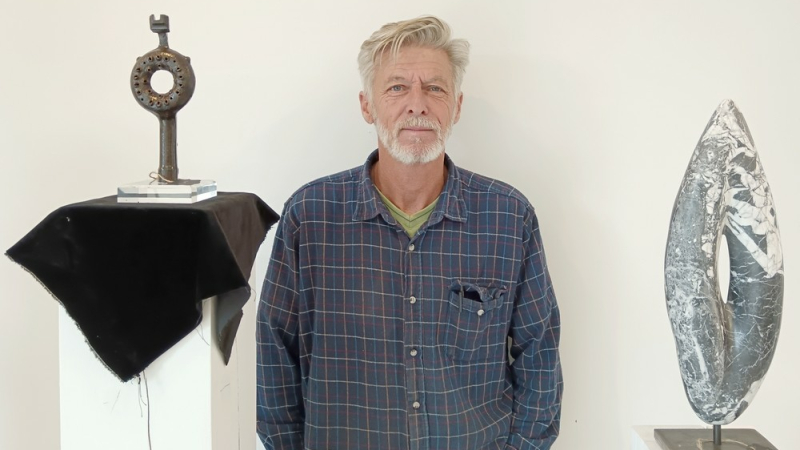 L'artiste Walter Reynaerts en exposition à la médiathèque.