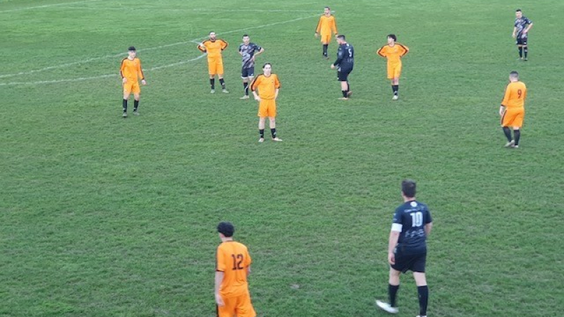UAV Football : victoire de la Une, la 2 dans le dernier carré de la Coupe des réserves