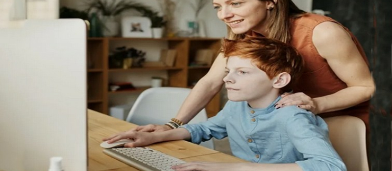 Internet en famille conseils et alertes