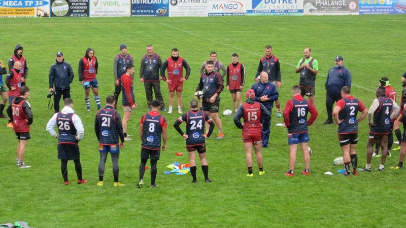 La sélection nationale de rugby à XV Gendarmerie se prépare à Mirande.