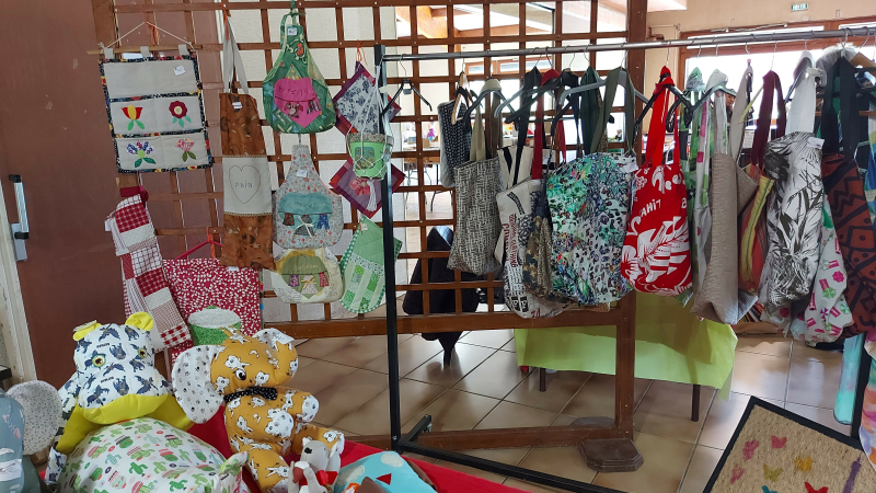 Le vide-grenier, vente créative de Vic Accueil, c'est samedi !