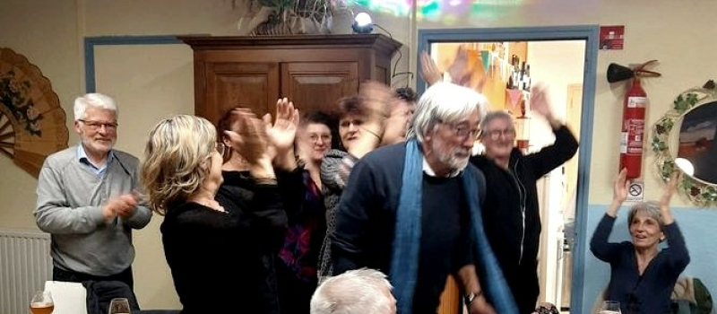 Vincent Maxch était au Café de la Guérite de Pavie ce vendredi ...