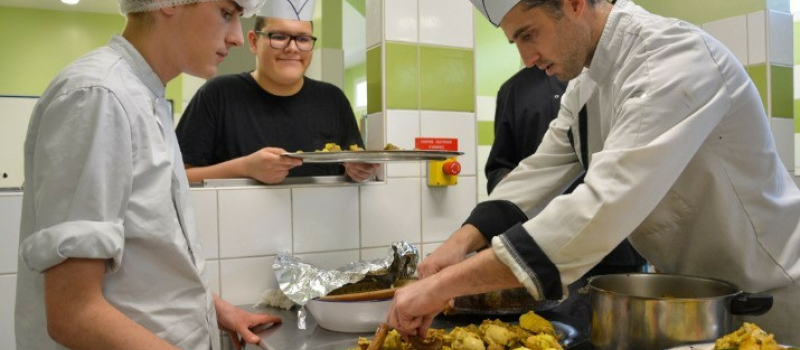 Repas marocain au  Campus La Salle Saint Christophe Solidarité  MAROC « ASMA – CLSC »