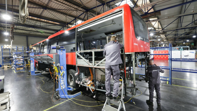 Lancement de la 1ère flotte de cars à hydrogène rétrofitée en France