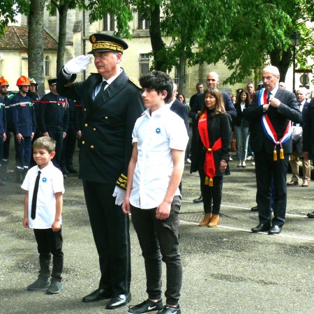 Commémoration du 8 mai, une cérémonie mise sous le signe du renforcement du lien Armées-Jeunesse