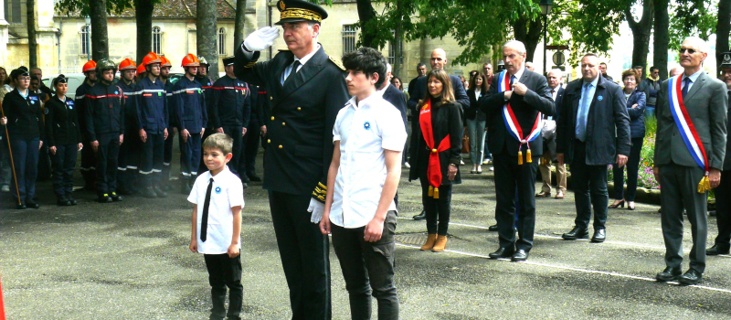 Commémoration du 8 mai, une cérémonie mise sous le signe du renforcement du lien Armées-Jeunesse