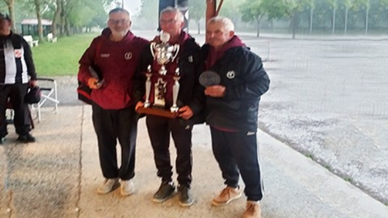 Une triplette au Top et une participation record