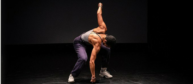 un cycle consacré à la danseuse et chorégraphe NACH.