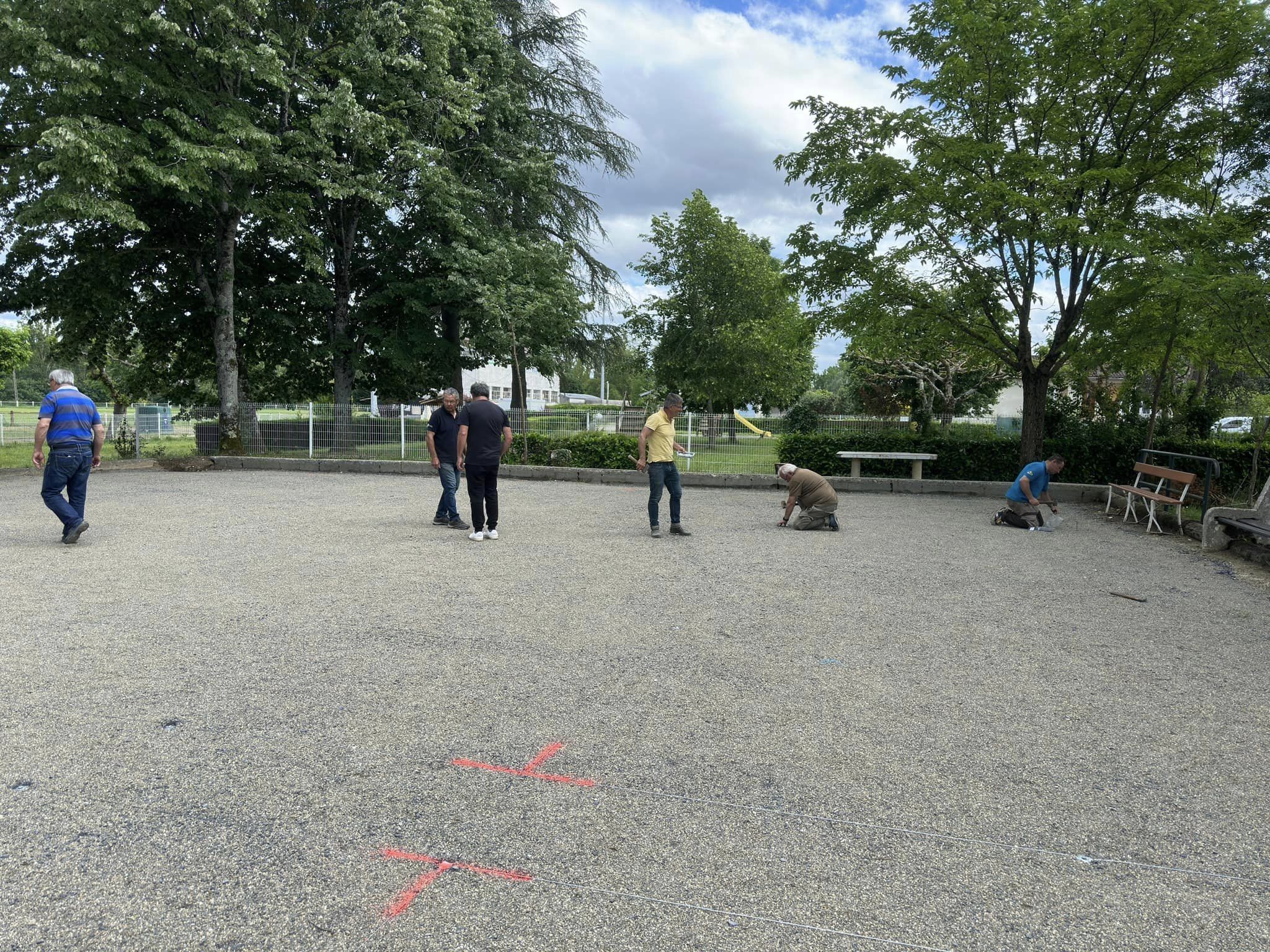 Petanque terrains bénevoles.jpg