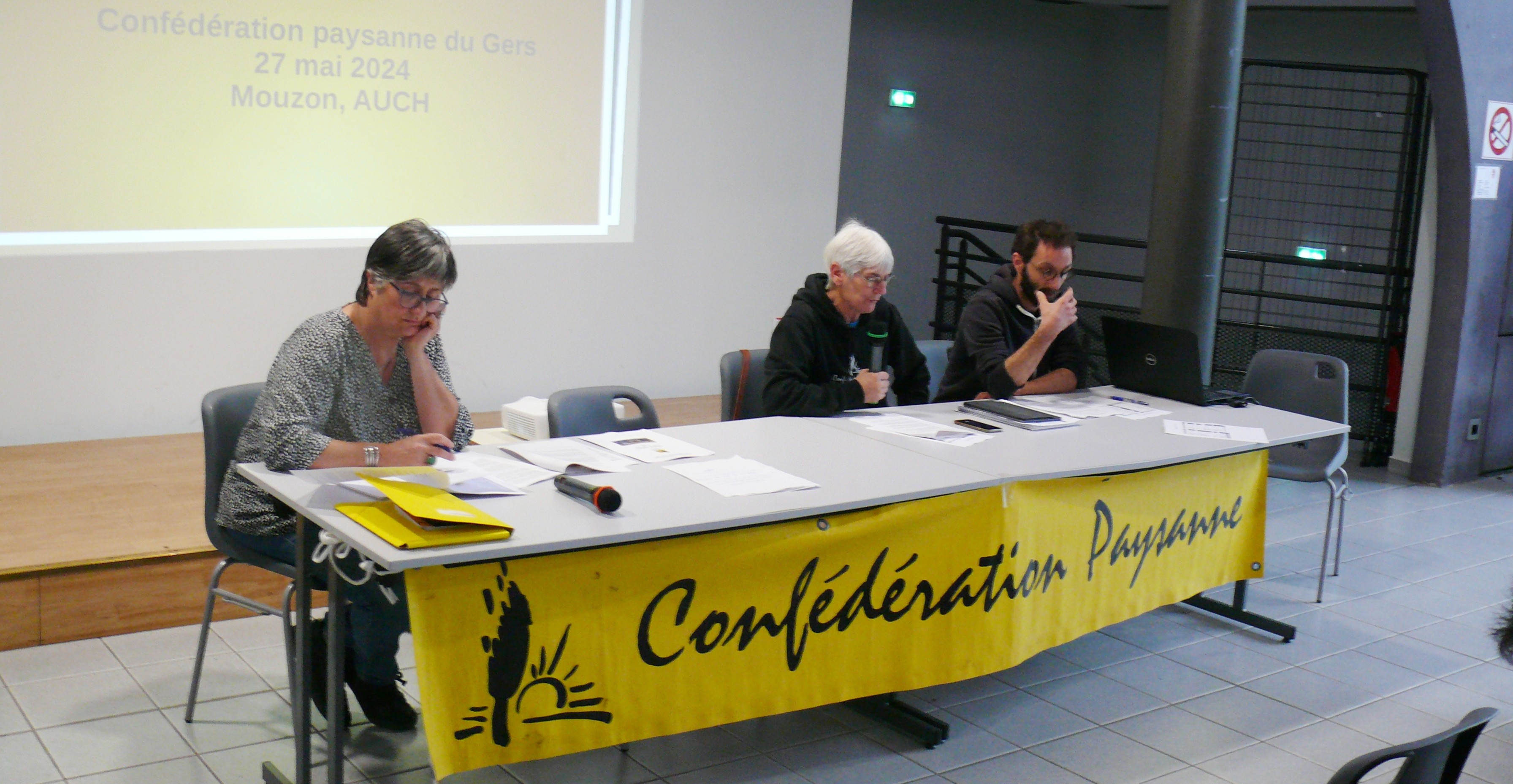Sylvie Colas a présenté le rapport moral.