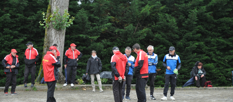Joyeuse Pétanque Vicoise : les deux équipes échouent en demi-finale du championnat départemental des clubs vétérans