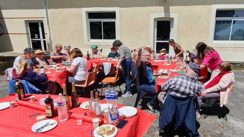 Maison de retraite : une journée pique-nique réussie !