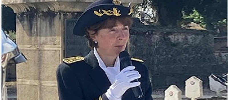 La sous-préfète sur le départ