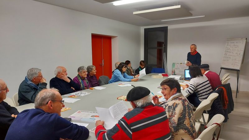 "Ma vila, mon vilatge dens vint ans" par l'atelier Los Farlabicaïres