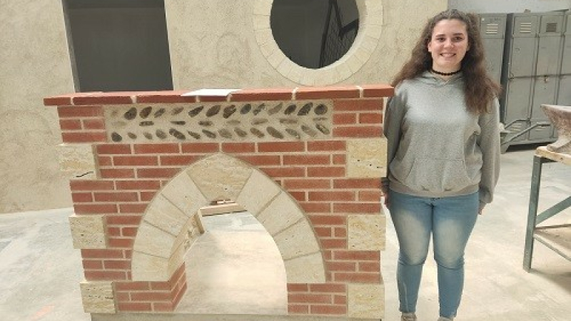 Une jeune fille – 16 ans – meilleure apprentie de France en patrimoine bâti 2024 ! Magnifique challenge…..