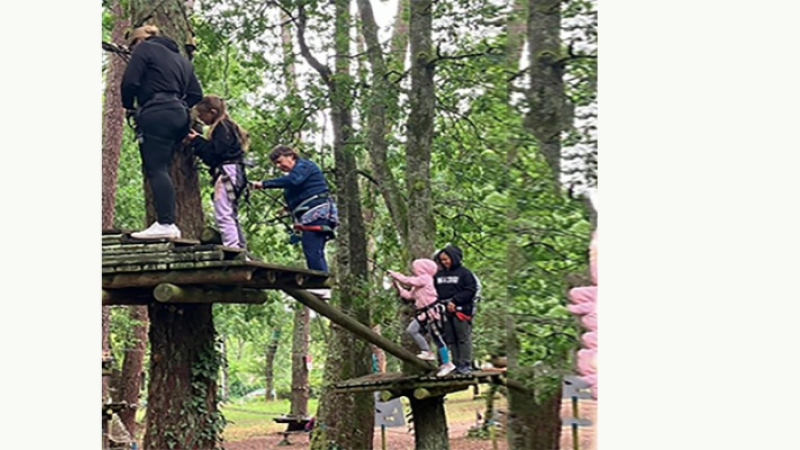 Accrobranches et karting pour les jeunes du CLAS