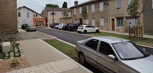 mirande place luis durrieux.jpg