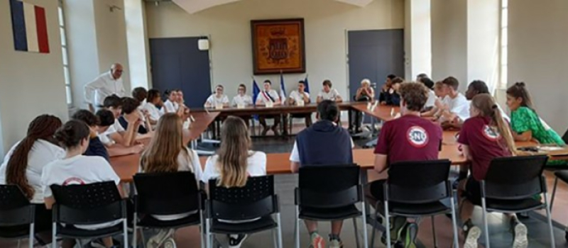 Les jeunes du SNU découvrent toutes les facettes de la sous préfecture