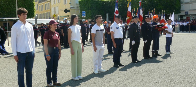 Cérémonie du 14 juillet : quatre lycéens mis à l'honneur