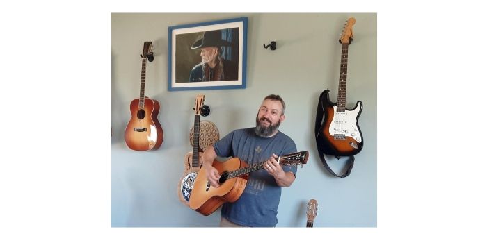 Olivier Laubreaux luthier à Noilhan.jpg