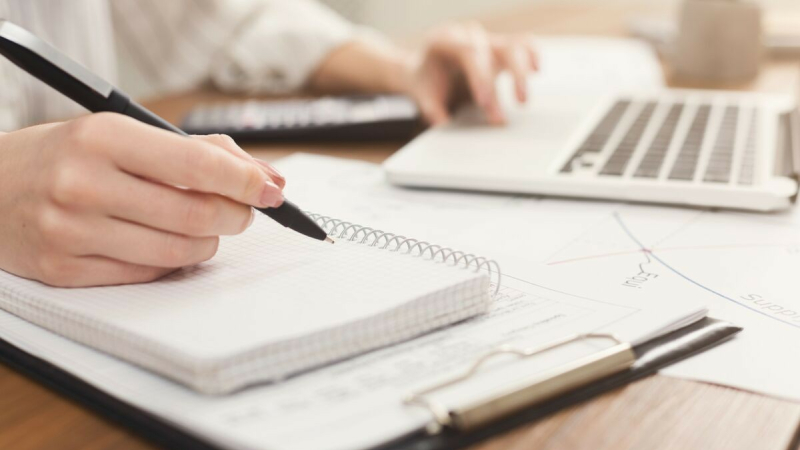Simplification : l'Etat publie des tutoriels pour accompagner les citoyens dans leurs démarches administratives essentielles