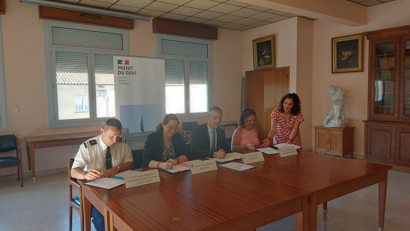 Signature d'une convention entre la police municipale et la gendarmerie
