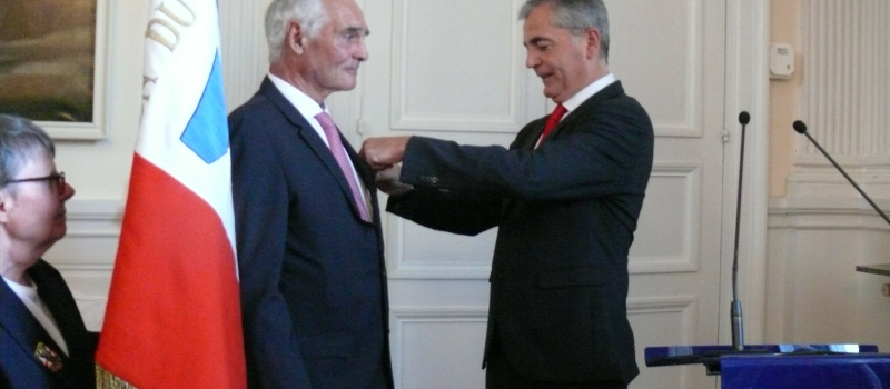 François Rivière, maire de Seissan, Chevalier de l’Ordre national du mérite