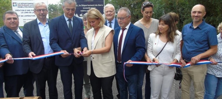 Florence Guillaume , Déléguée Interministérielle à la Sécurité Routière a inauguré la piste cyclable Auch Marsan