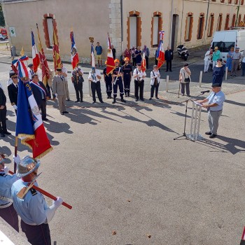 en hommage aux soldats des trois régiments gersois qui furent mobilisés les 2 et 4 août 1914.