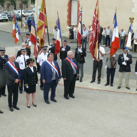 Hommage a été rendu aux soldats des 88e et 288e RI et 135e RIT