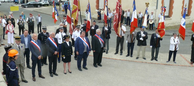 Hommage a été rendu aux soldats des 88e et 288e RI et 135e RIT