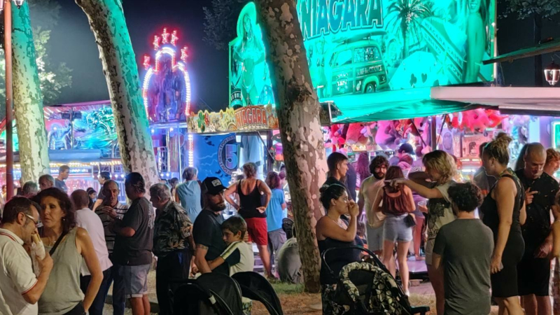 Les fêtes d’Estang avec ses bandas, courses landaises, repas, cavalcade…