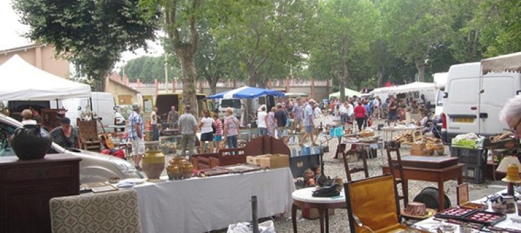 vide grenier barcelonne.jpg