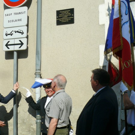 Hommage rendu à Ernest Vila sur son lieu de naissance