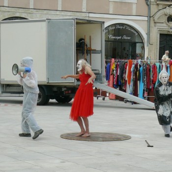 Théâtre de rue : la Cie Kiroul, création d'une pièce complètement déjantée